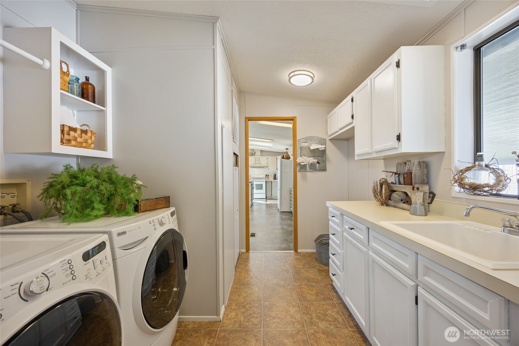 2240 West Broadway Avenue, Unit 225 Moses Lake, WA 98837 - Photo 20 of 39