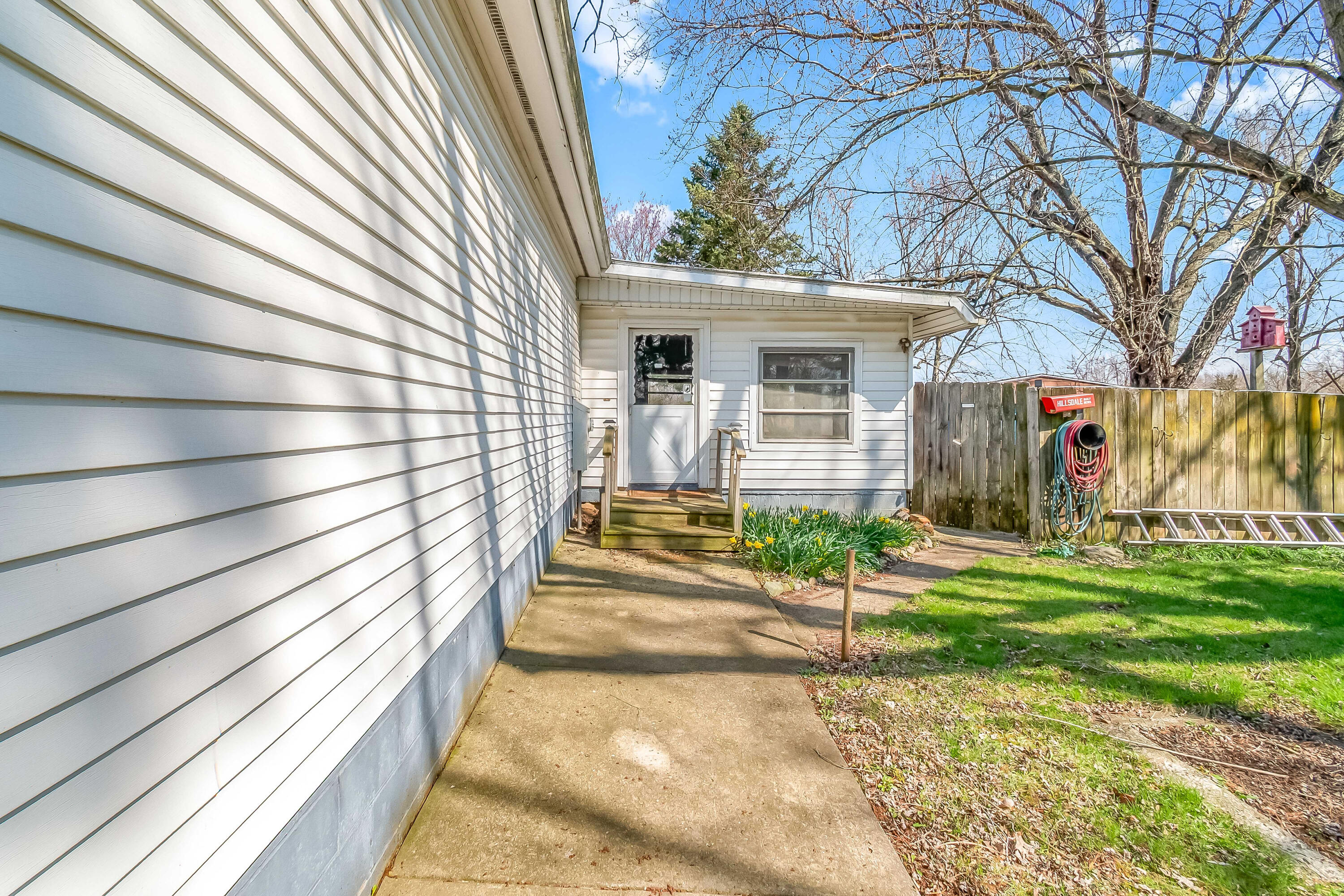 1171 South Meridian Road Hudson, MI 49247 - Photo 11 of 51 20