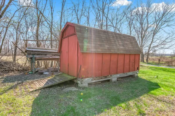 $169,600 | 1171 South Meridian Road, Hudson, MI 49247