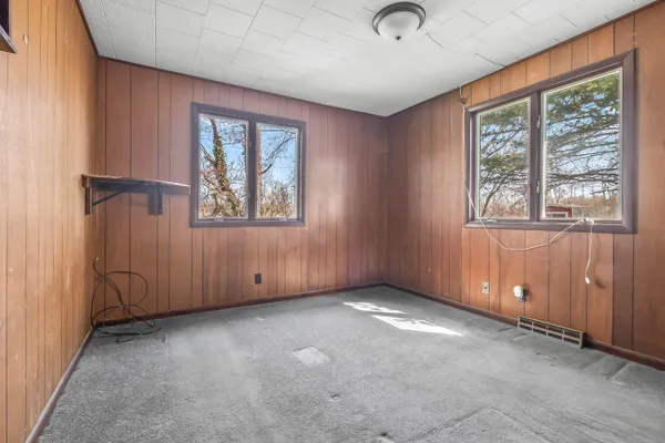 $169,600 | 1171 South Meridian Road, Hudson, MI 49247