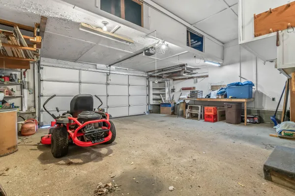 $169,600 | 1171 South Meridian Road, Hudson, MI 49247