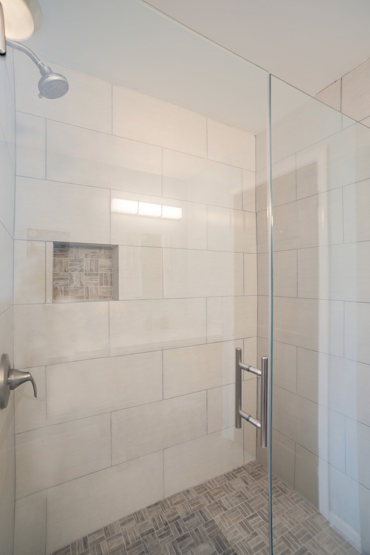 4138 Rutgers Lane Northbrook, IL 60062 - Photo 20 of 24