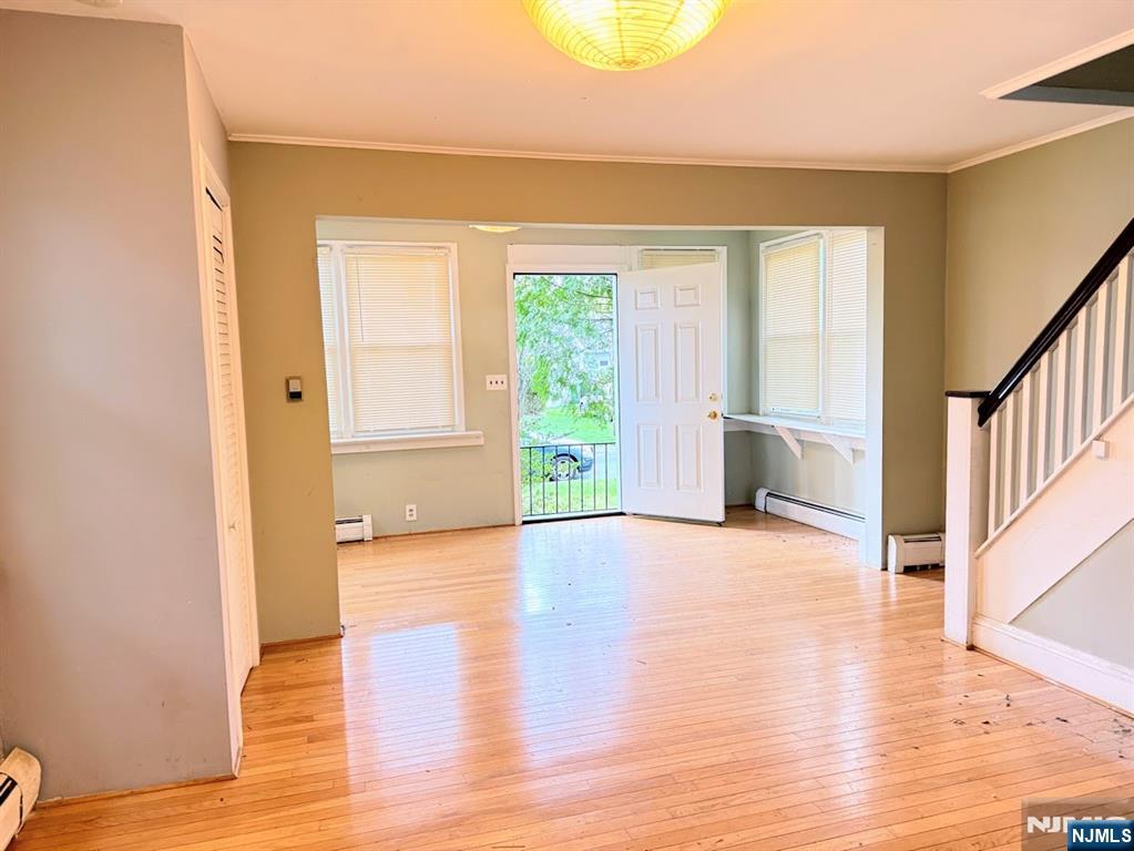 431 Cedar Avenue Paramus, NJ 07652 - Photo 3 of 7