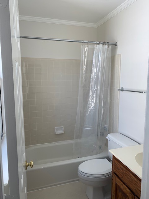 618 General George Patton Road Nashville, TN 37221 - Photo 14 of 26 a bathroom with a shower a toilet and a sink
