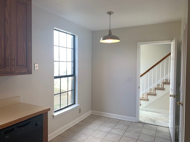 618 General George Patton Road Nashville, TN 37221 - Photo 10 of 26 an empty room with windows and entryway