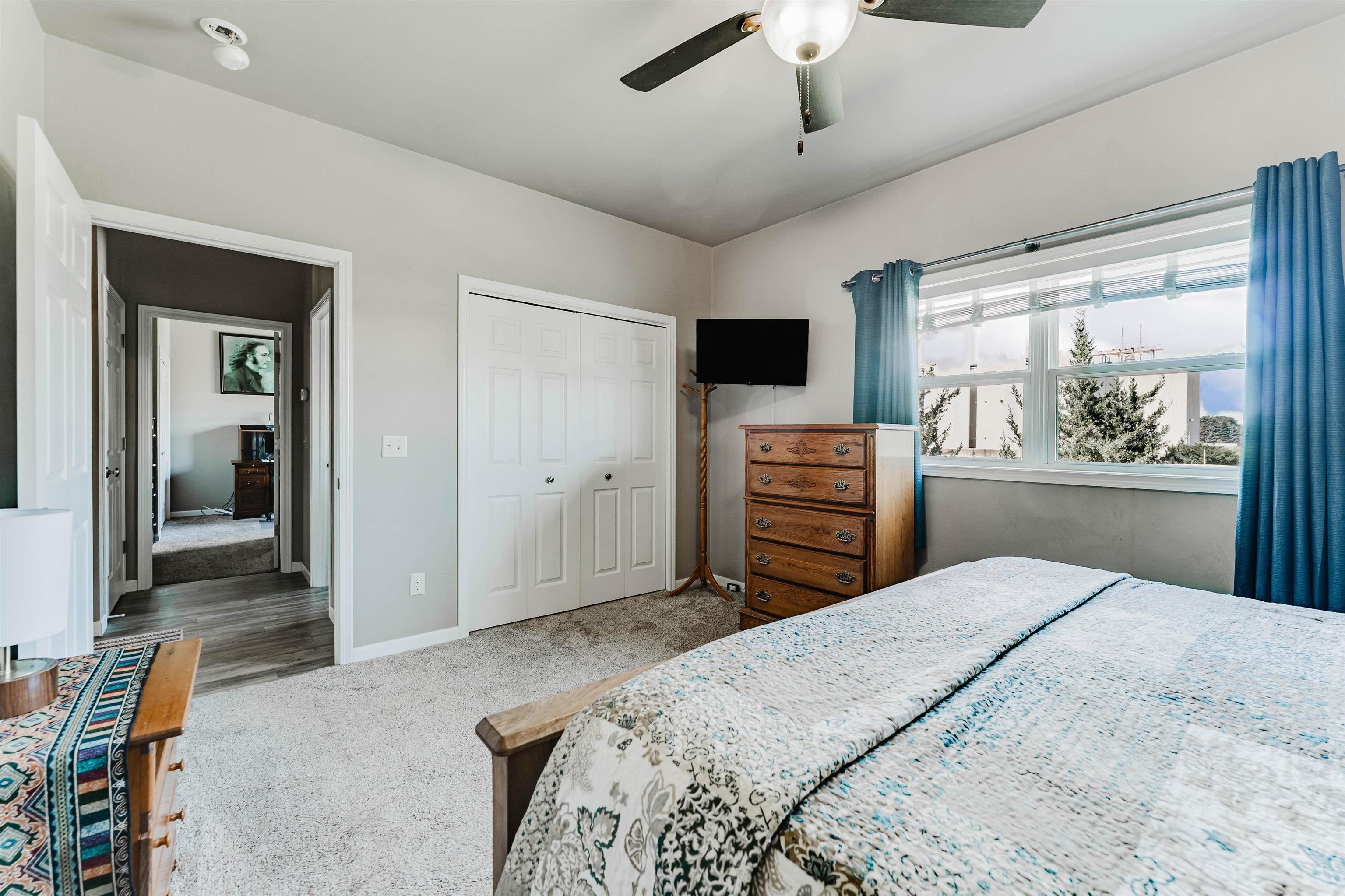 320 East Evergreen Drive Appleton, WI 54913 - Photo 17 of 34