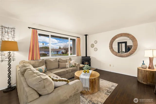 $525,000 | 522 Harmony Lane, Enumclaw, WA 98022