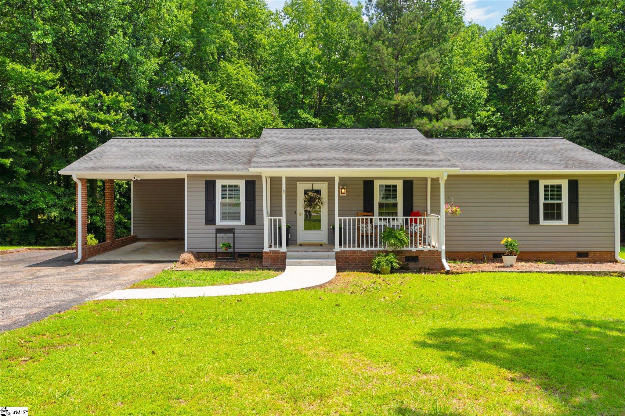 1907 5th Ave Extension Clinton, SC 29325 - Photo 1 of 30 Gallery Image 1