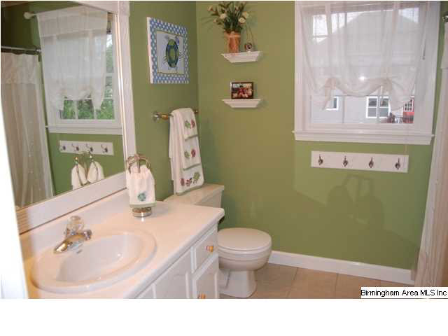 1617 Russet Crest Circle Birmingham, AL 35244 - Photo 10 of 14