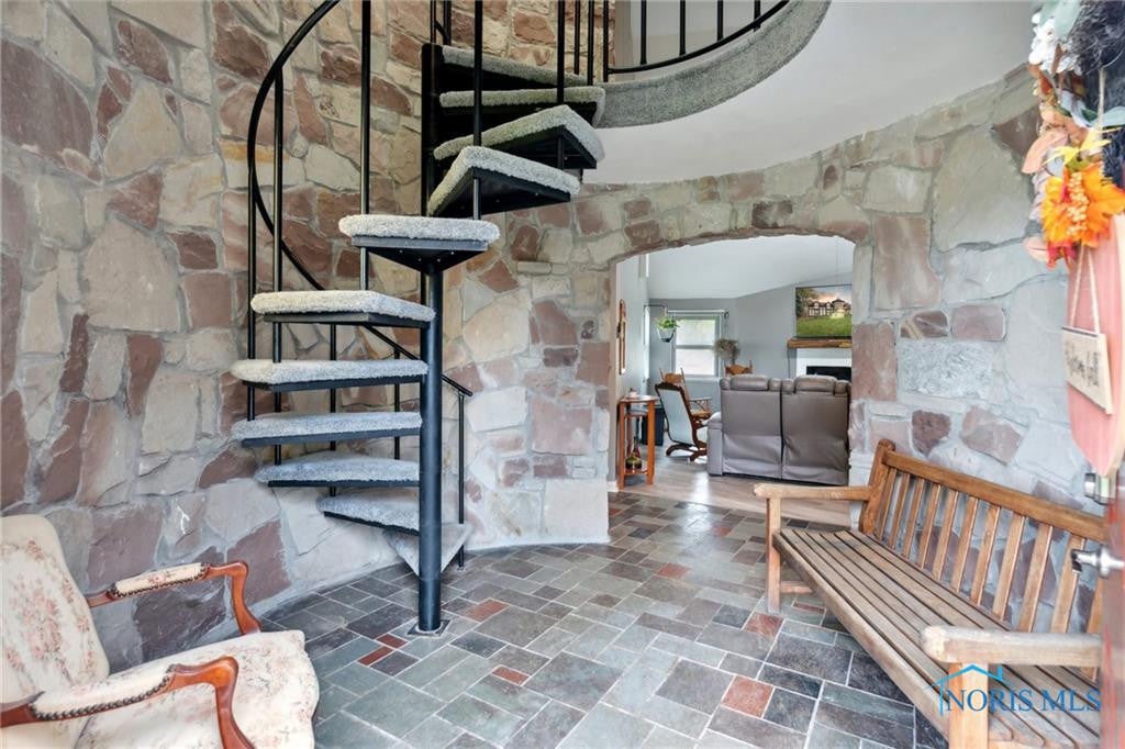 5846 Cedar Point Road Oregon, OH 43616 - Photo 12 of 48 Gallery Image 12
