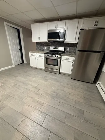 $2,250 | 603 County Street, Unit 1, Fall River, MA 02723