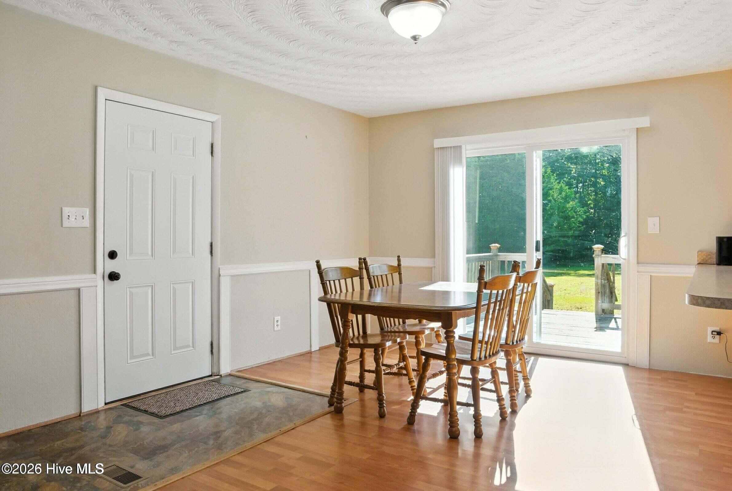130 Rowland Creek Road Moyock, NC 27958 - Photo 7 of 20 20250830121832597337000000-o
