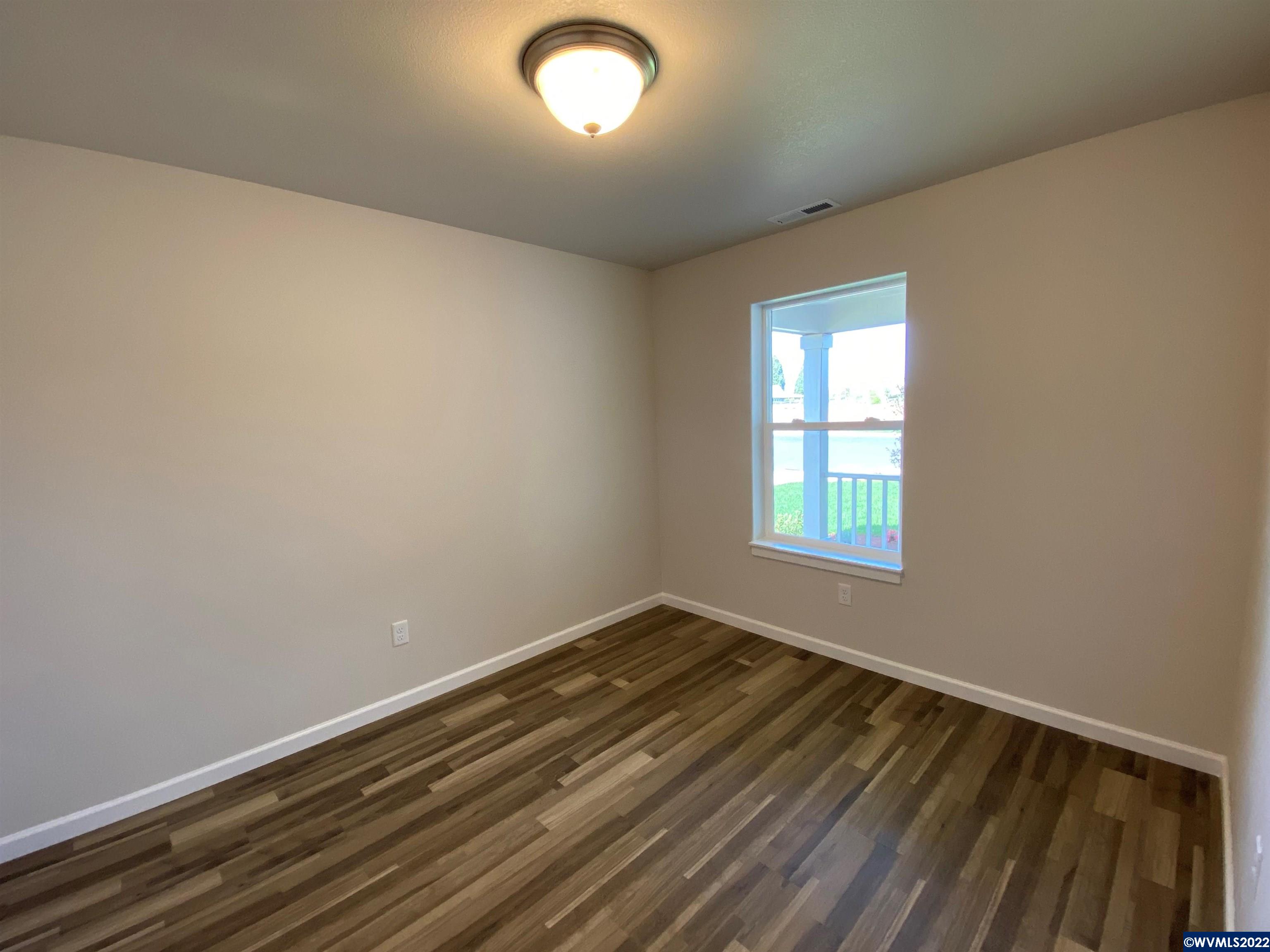 1919 Southeast Hankel Street Dallas, OR 97338 - Photo 23 of 33 Gallery Image 23