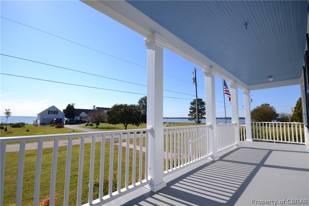 166 Fleeton Point Circle Reedville, VA 22539 - Photo 3 of 26