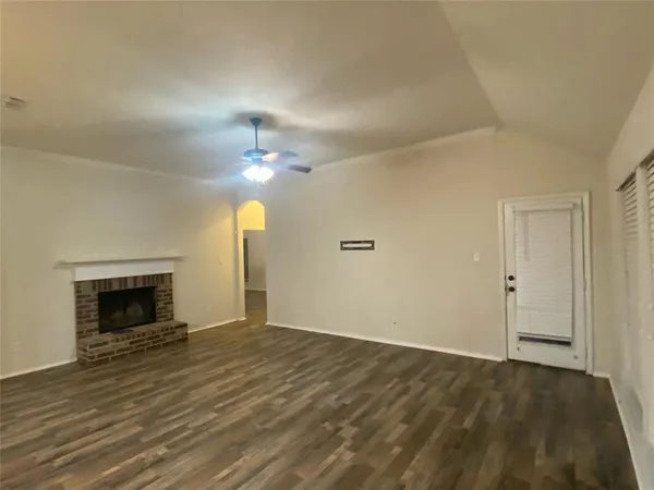 $2,395 | 320 Springtree Street, Denton, TX 76209