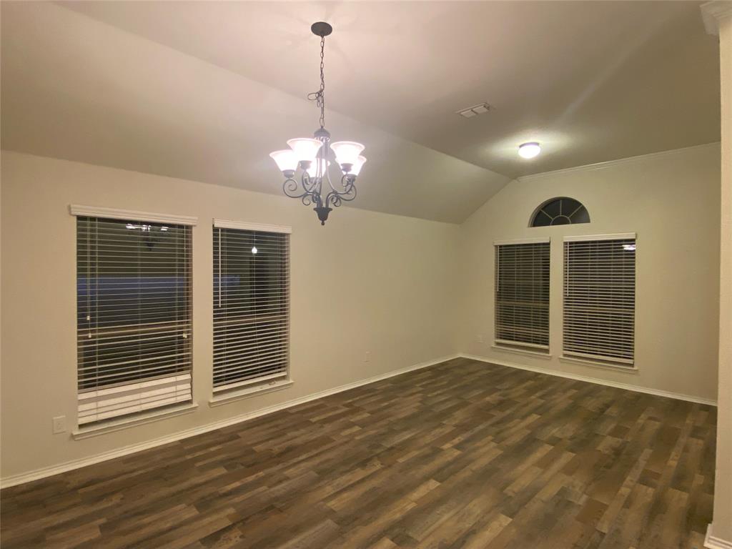 320 Springtree Street Denton, TX 76209 - Photo 4 of 18