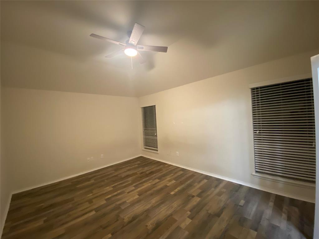 320 Springtree Street Denton, TX 76209 - Photo 7 of 18