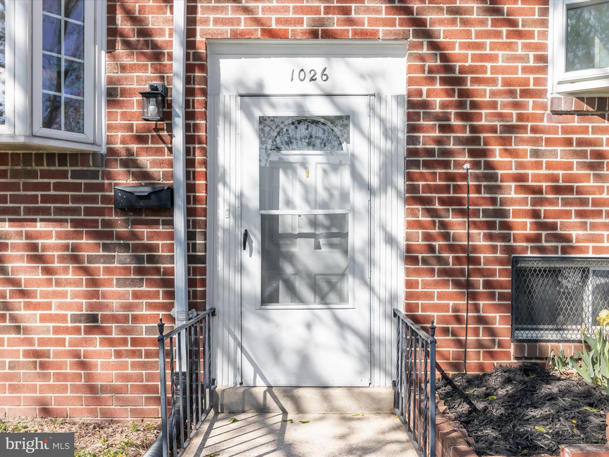 1026 Circle Drive Halethorpe, MD 21227 - Photo 3 of 37 a picture of a door
