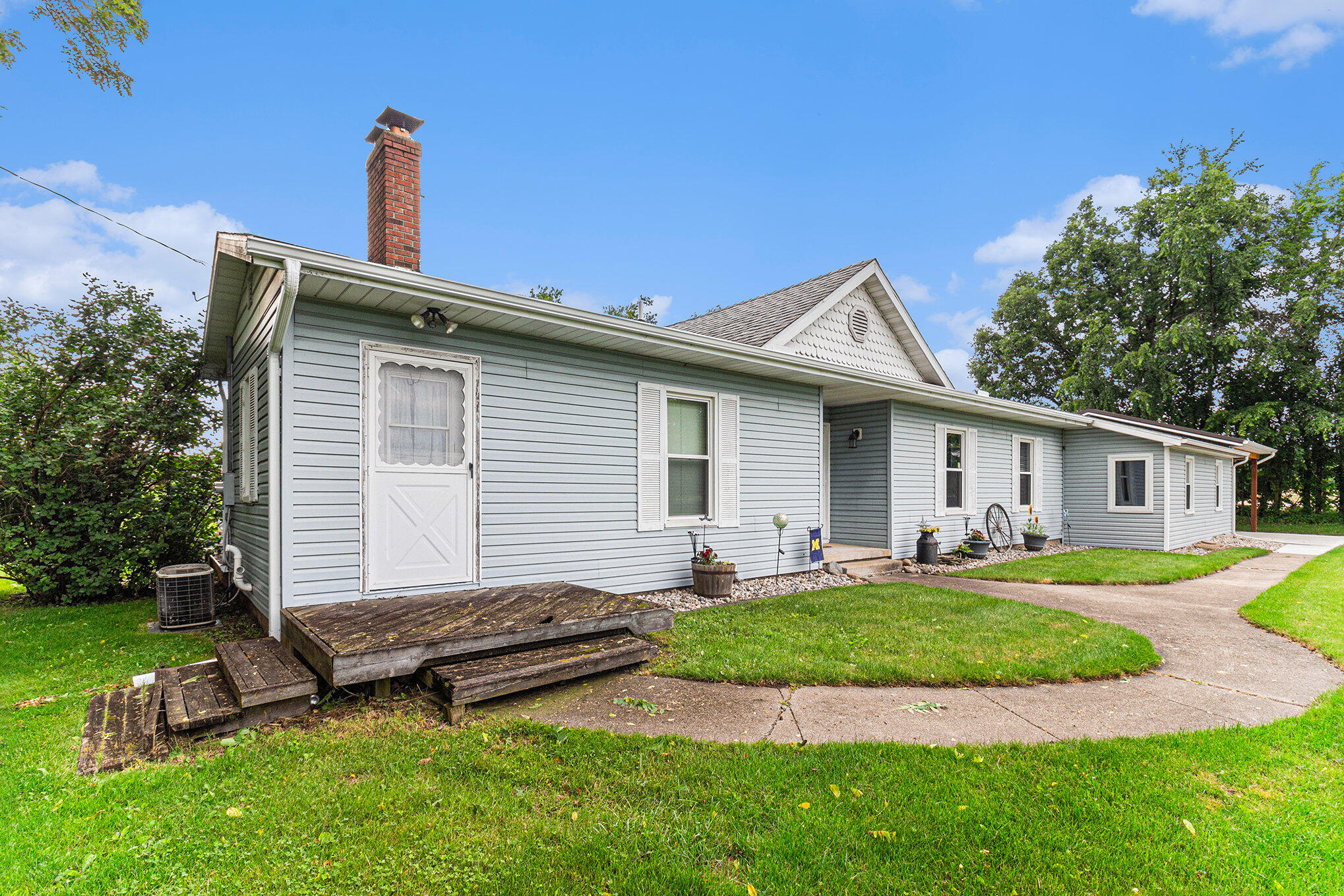 3300 Waldron Road North Adams, MI 49262 - Photo 5 of 26 005_img_6103