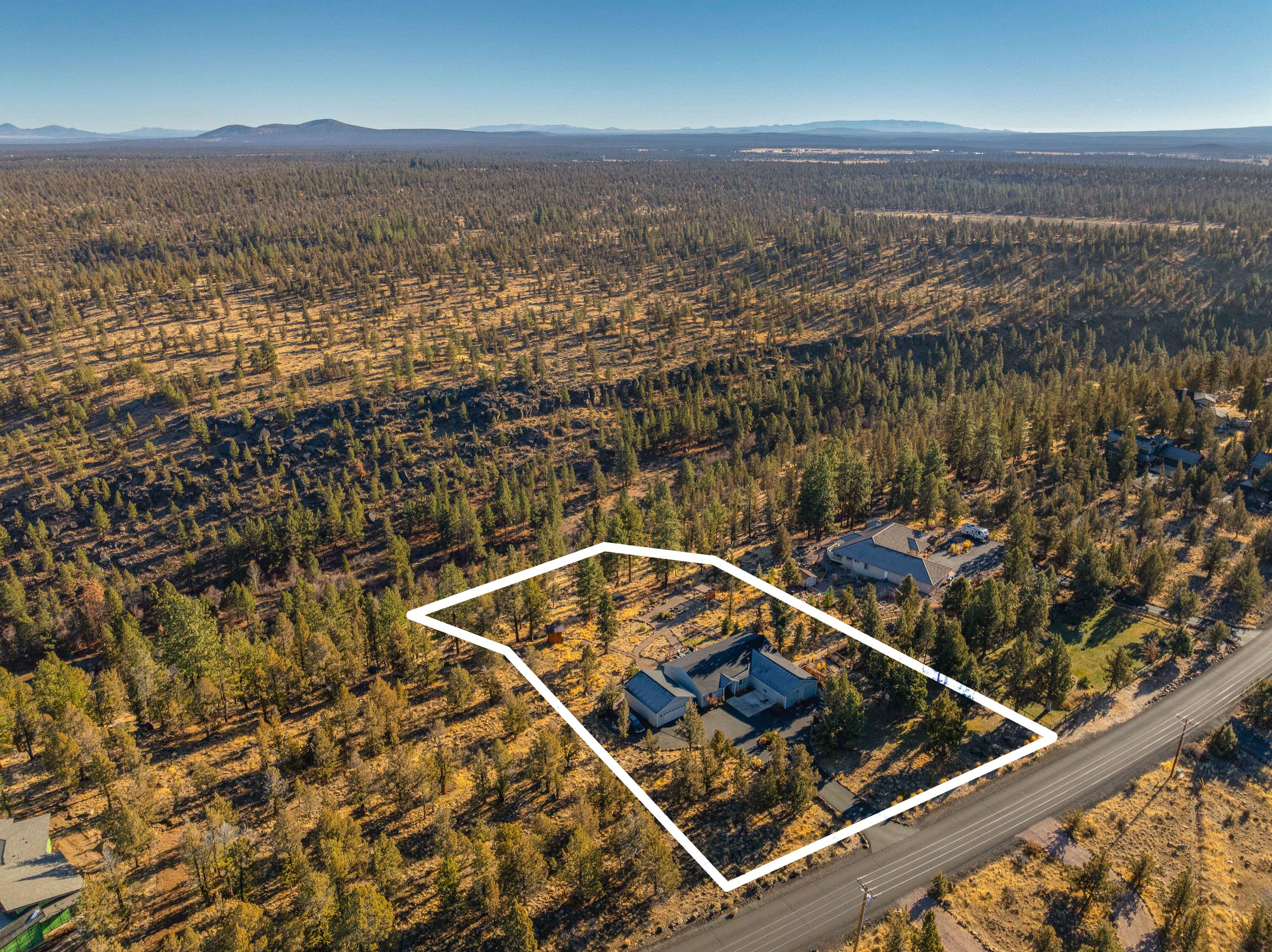 17725 Mountain View Road Sisters, OR 97759 - Photo 48 of 50 48