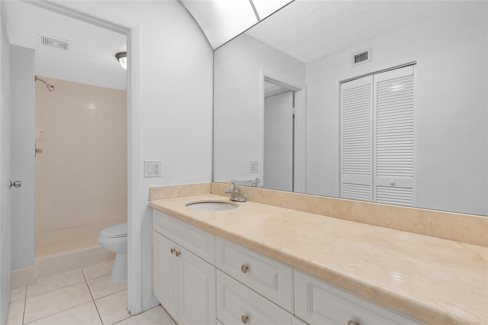 2355 Southwest 15th Street, Unit 75 Deerfield Beach, FL 33442 - Photo 13 of 27 Photo 13