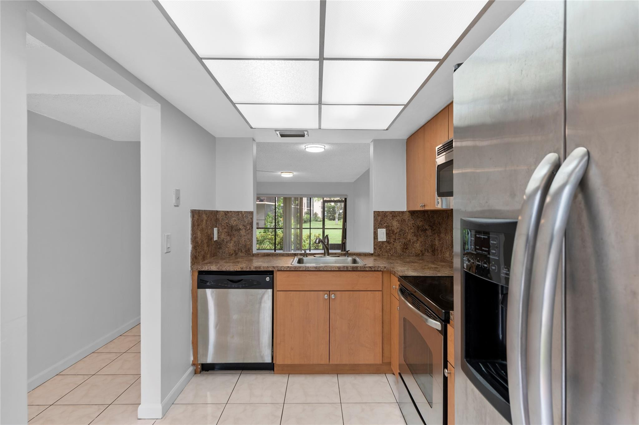 2355 Southwest 15th Street, Unit 75 Deerfield Beach, FL 33442 - Photo 4 of 27 Photo 4