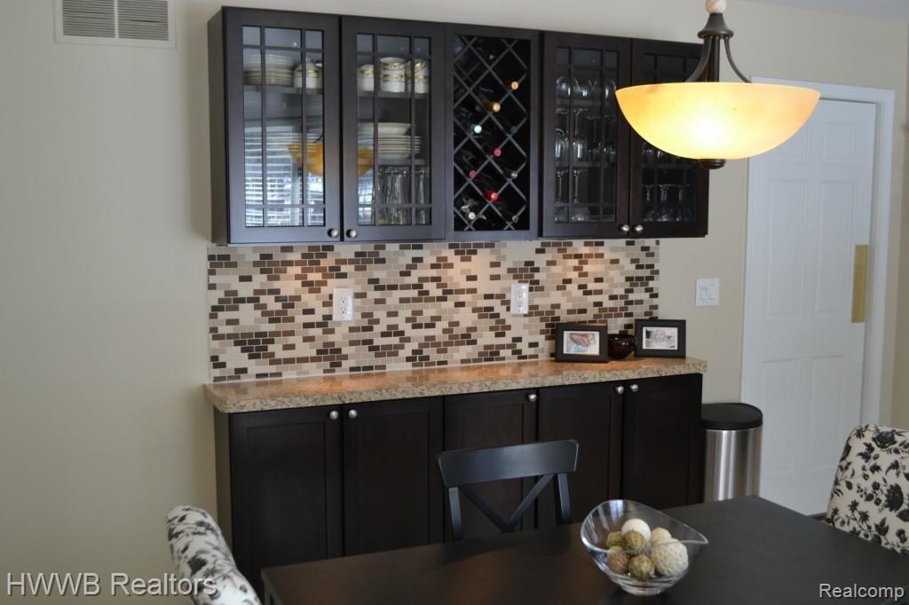 1545 Lomas Verdes Rochester Hills, MI 48306 - Photo 16 of 49