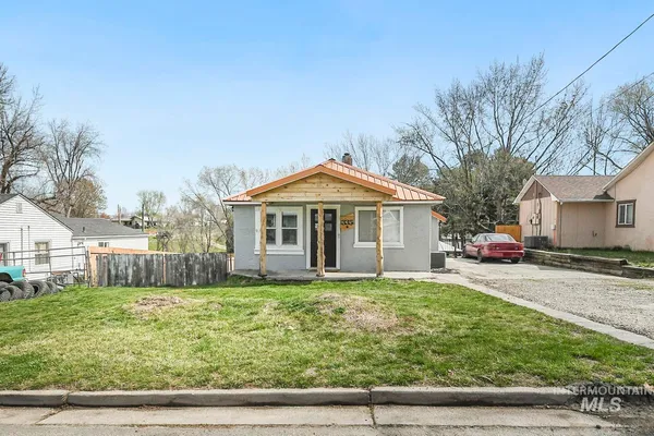 $349,900 | 335 South 20th Street, Payette, ID 83661