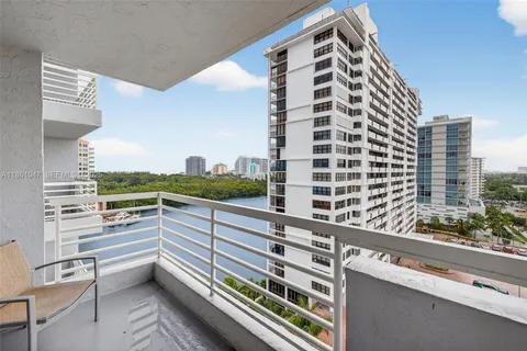 $135,000 | 2670 East Sunrise Boulevard, Unit 1005, Fort Lauderdale, FL 33304