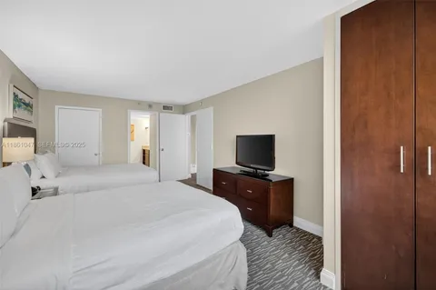 $135,000 | 2670 East Sunrise Boulevard, Unit 1005, Fort Lauderdale, FL 33304