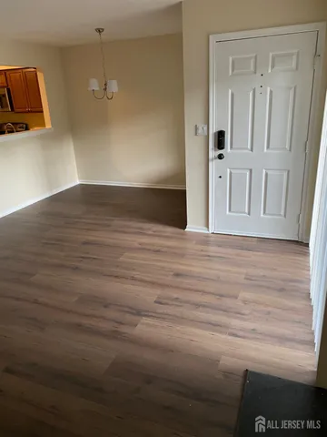 $2,550 | 5 Brigade Court, Bedminster, NJ 07921