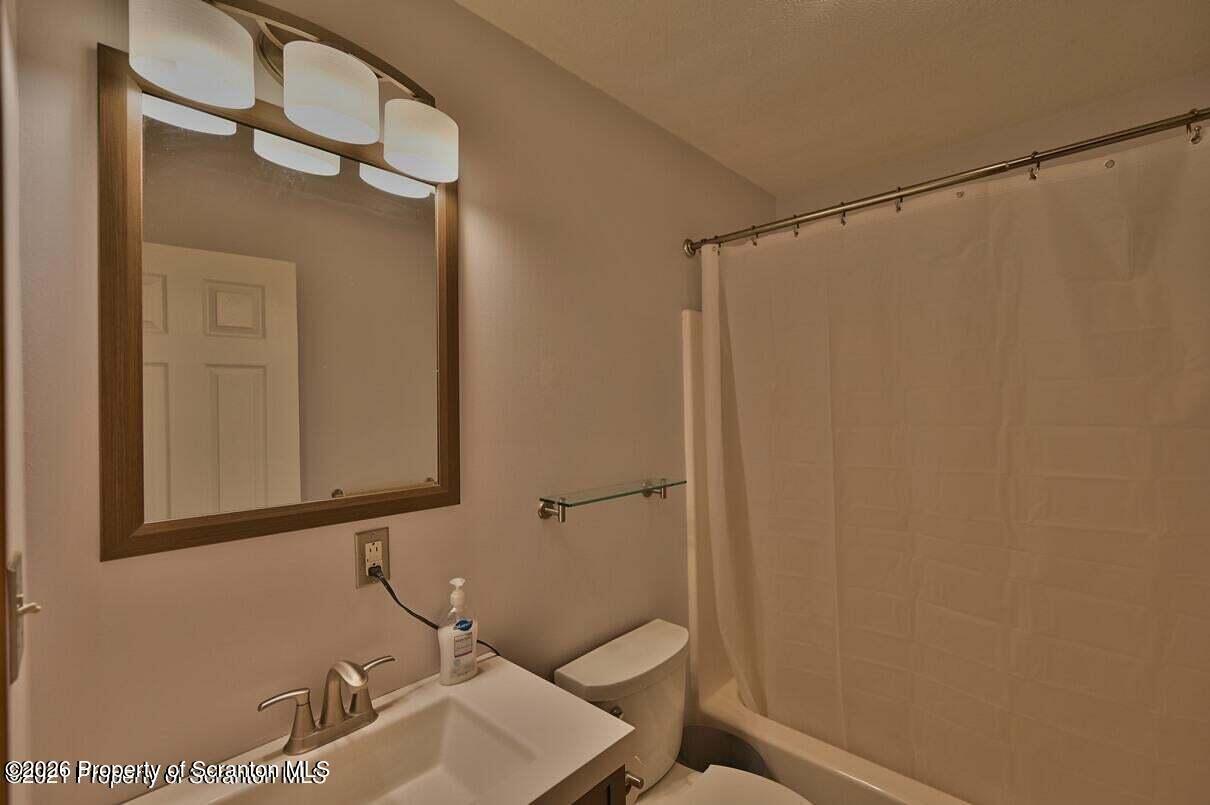 93 Bender Road Gouldsboro, PA 18424 - Photo 2 of 11 93 BENDER MAIN LEVEL BATH