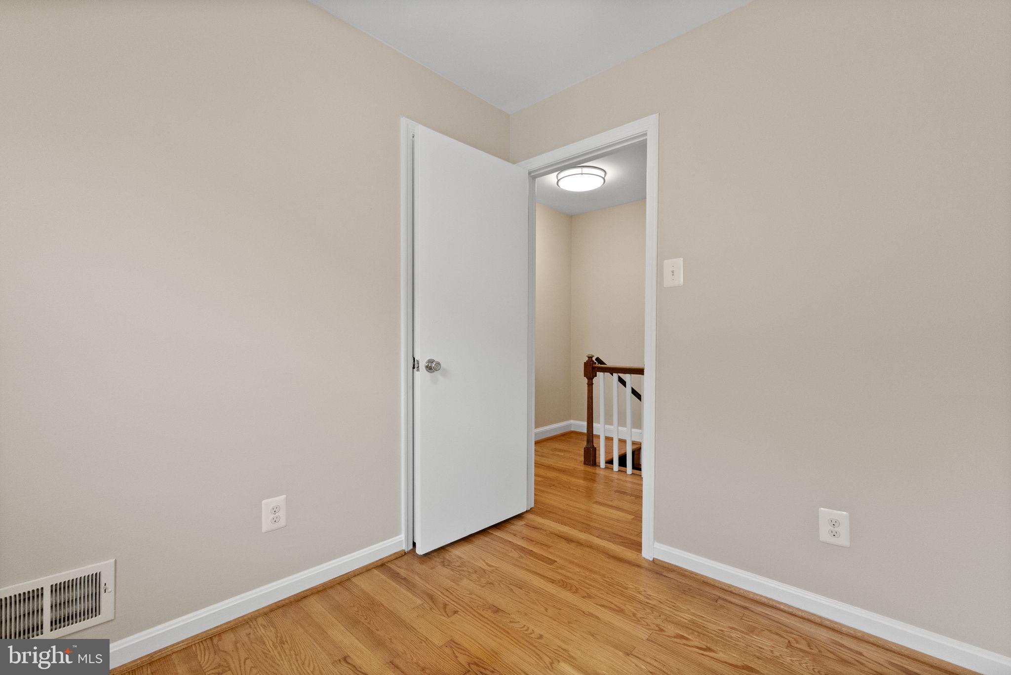 107 East Del Ray Avenue Alexandria, VA 22301 - Photo 22 of 30