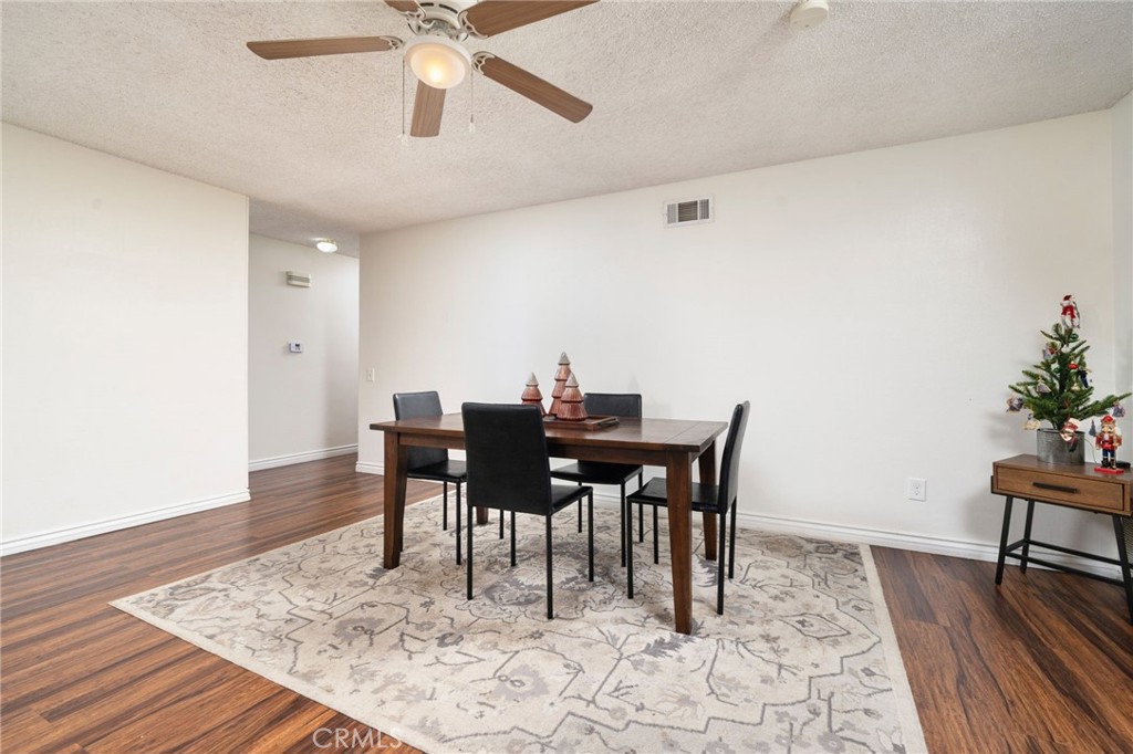 3282 Gallion Circle Riverside, CA 92503 - Photo 16 of 38 Dining room