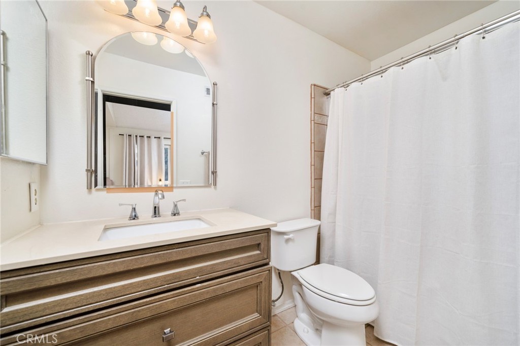 3282 Gallion Circle Riverside, CA 92503 - Photo 22 of 38 Bathroom 2