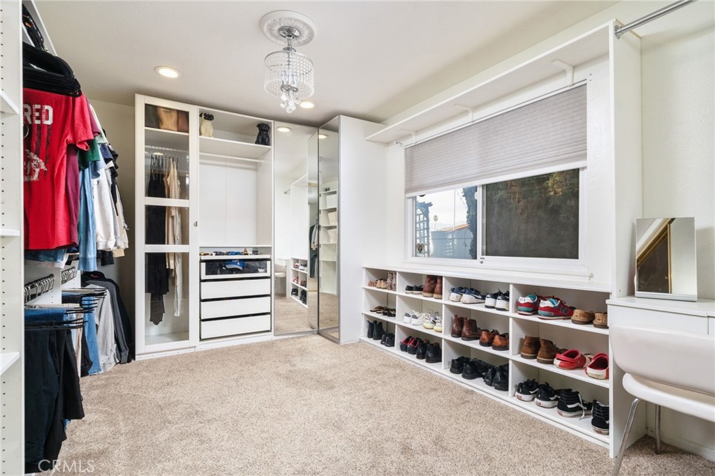 3282 Gallion Circle Riverside, CA 92503 - Photo 23 of 38 Walk in closet