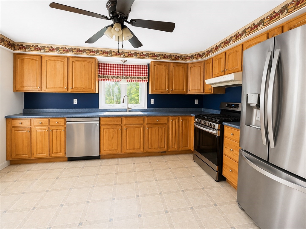 98 H Foote Road Charlton, MA 01507 - Photo 6 of 16