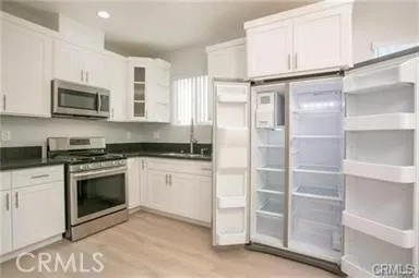$3,750 | 622 West 85th Street, Unit 1/2, Los Angeles, CA 90044