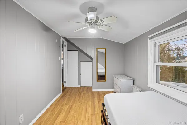 $445,000 | 136 North Delaware Avenue, Lindenhurst, NY 11757