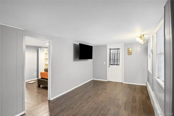 $445,000 | 136 North Delaware Avenue, Lindenhurst, NY 11757