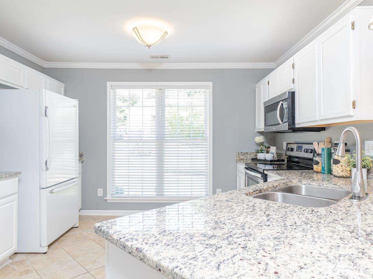 9405 Dawnshire Road Raleigh, NC 27615 - Photo 11 of 25