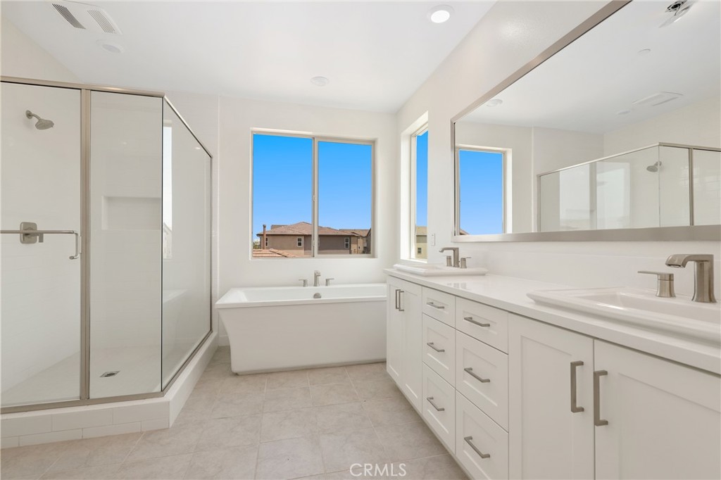 306 Chorus Irvine, CA 92618 - Photo 19 of 42