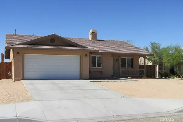 $1,975 | 73432 Friendy Lane, Twentynine Palms, CA 92277