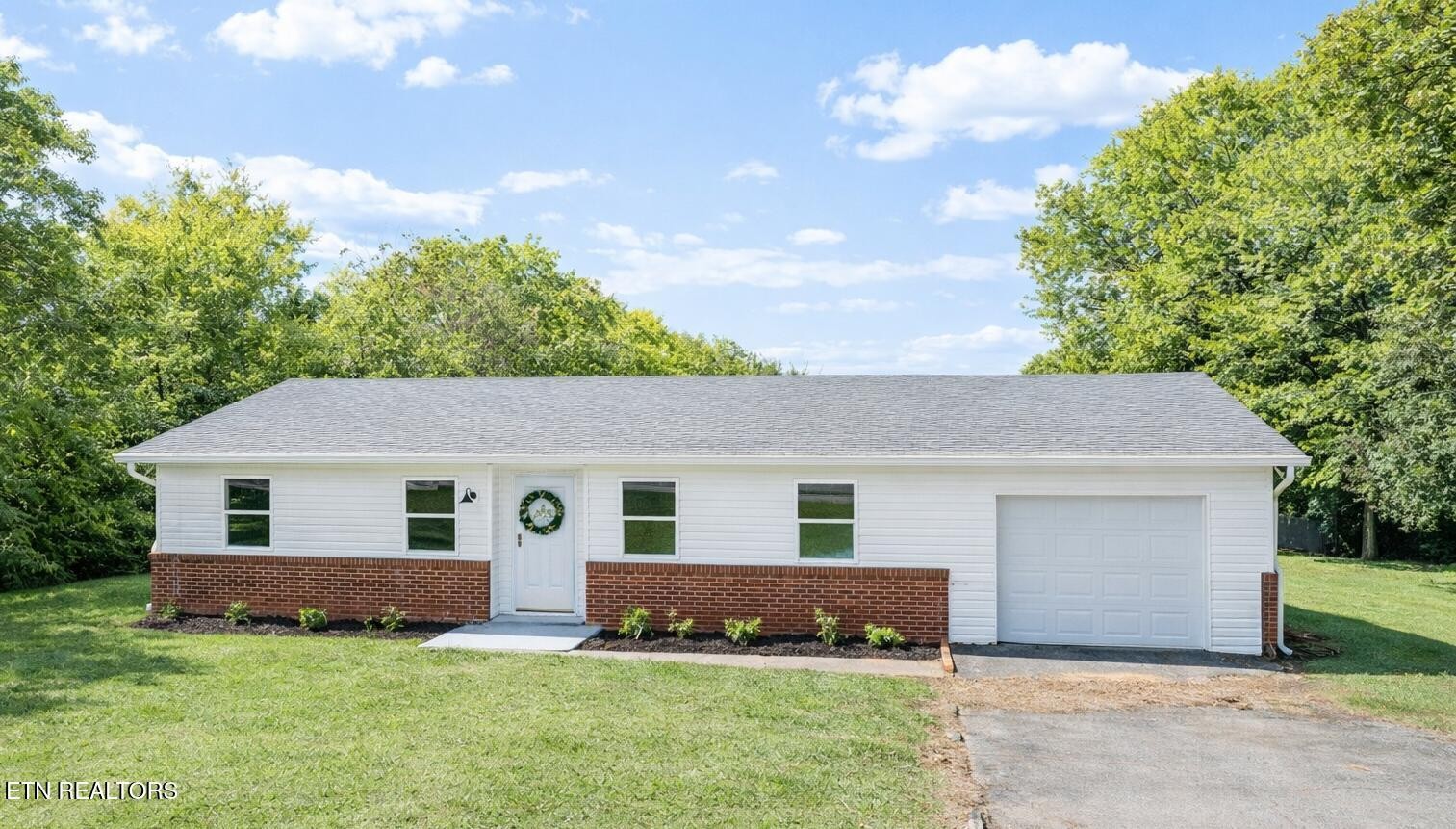 2117 Old Niles Ferry Road Maryville, TN 37803 - Photo 1 of 37