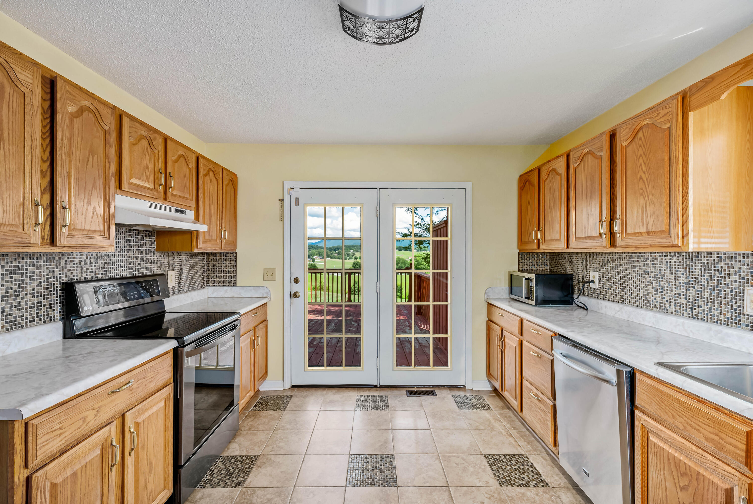 451 Ridgecrest Road Jonesborough, TN 37659 - Photo 21 of 50 451 Ridgecrest Dr (33 of 50)