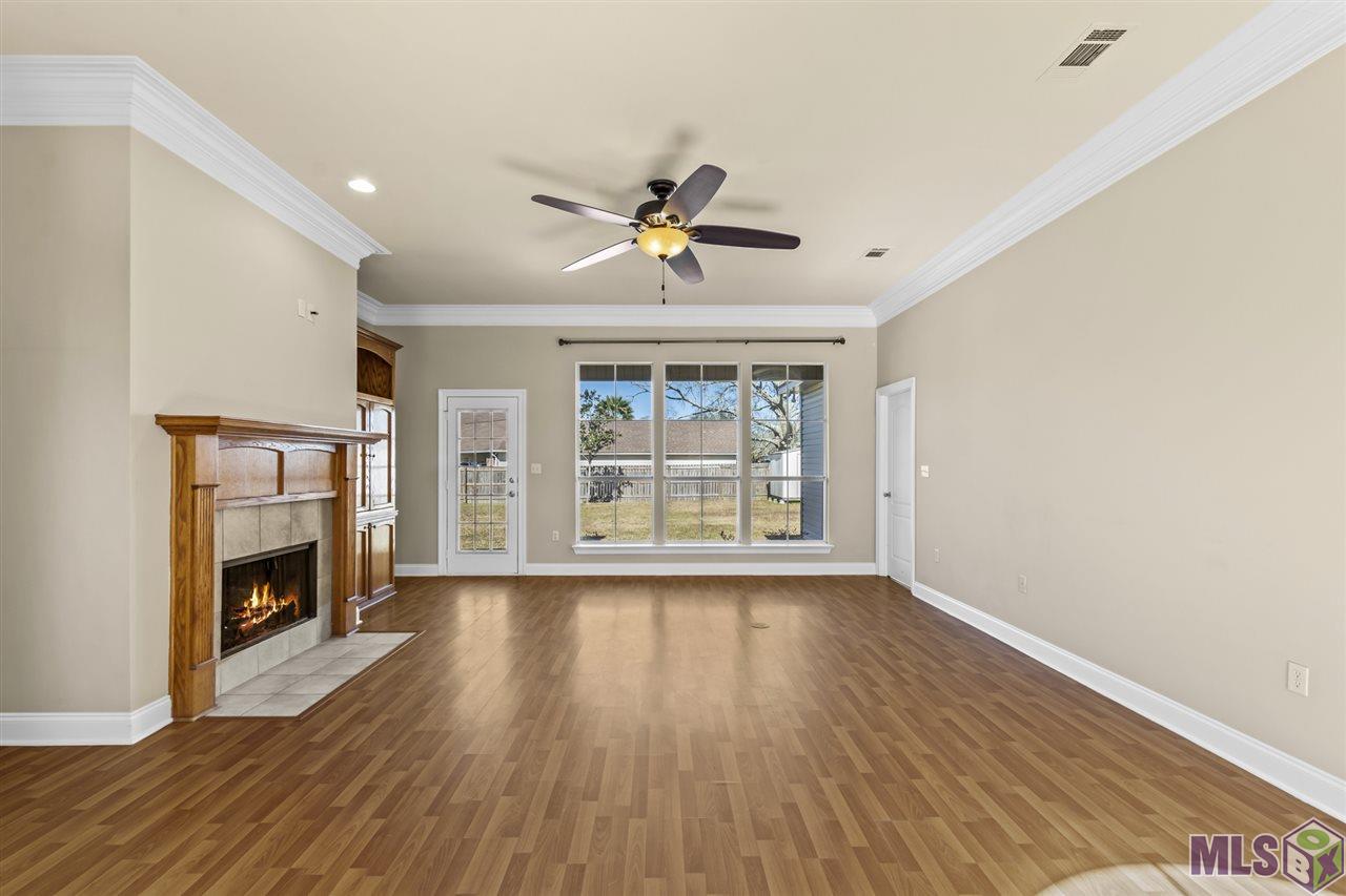 42182 Stone Ridge Avenue Prairieville, LA 70769 - Photo 5 of 23 Gallery Image 5