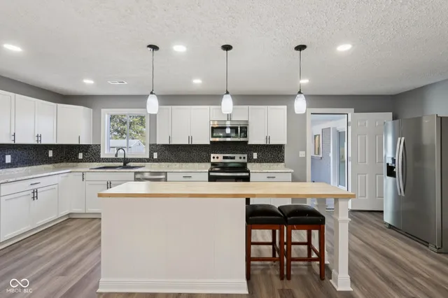 $769,900 | 732 West 700 North, Fortville, IN 46040