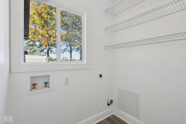 $769,900 | 732 West 700 North, Fortville, IN 46040