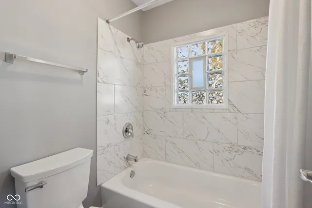 $769,900 | 732 West 700 North, Fortville, IN 46040