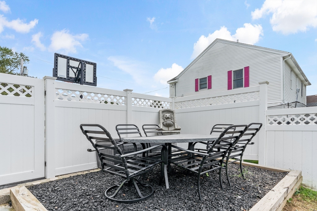115 Sherman Road Somerset, MA 02726 - Photo 25 of 26 Gallery Image 25